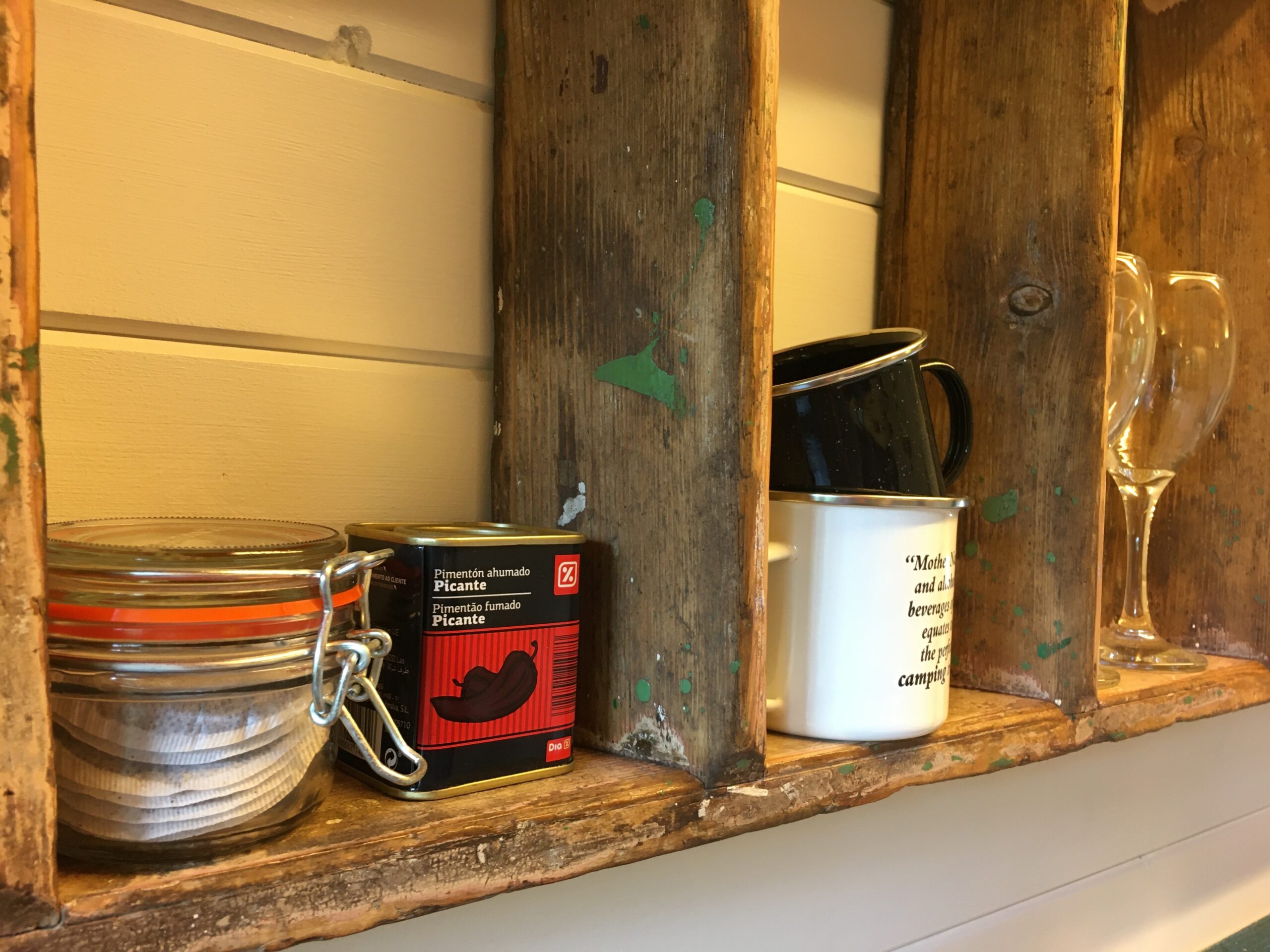Ladder shelf